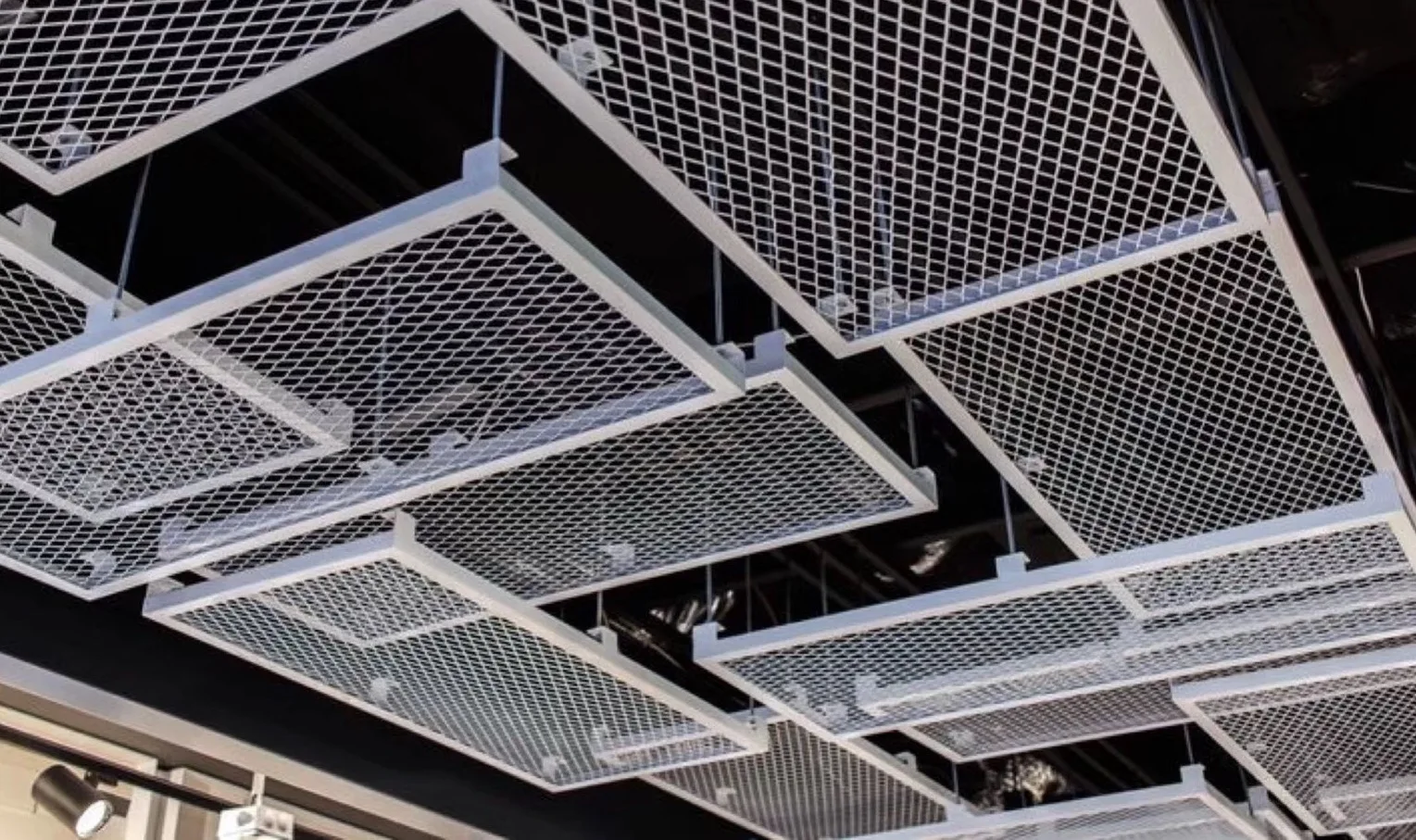 Expanded Aluminum Mesh Ceiling for Gymnasium Decoration