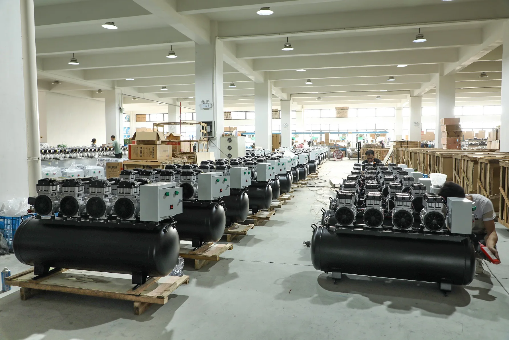 Portable AC DC power 12V 24V ultra quiet air compressors oil free high speed motor pump head electric price medical oilless