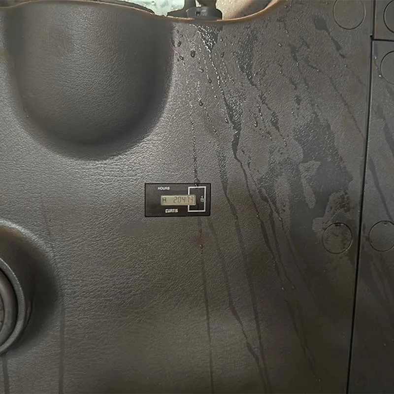 Export good quality used hyundai 220 crawler excavator good chassis hyundai210