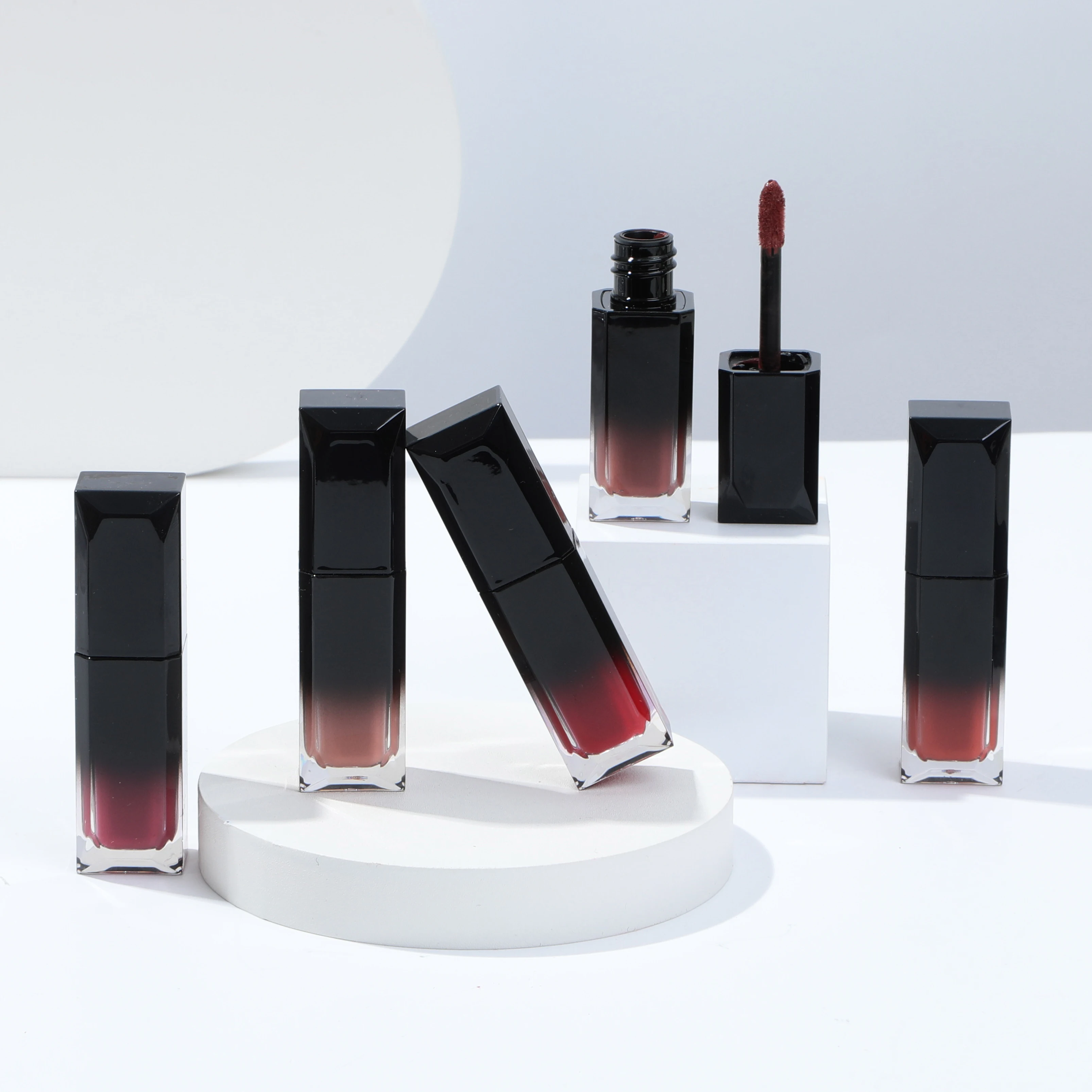 Wholesale Bulk Cosmetics Makeup Lip Gloss Vendors Private Label Nude Organic Clear Glossy Vegan custom moisture Lipgloss