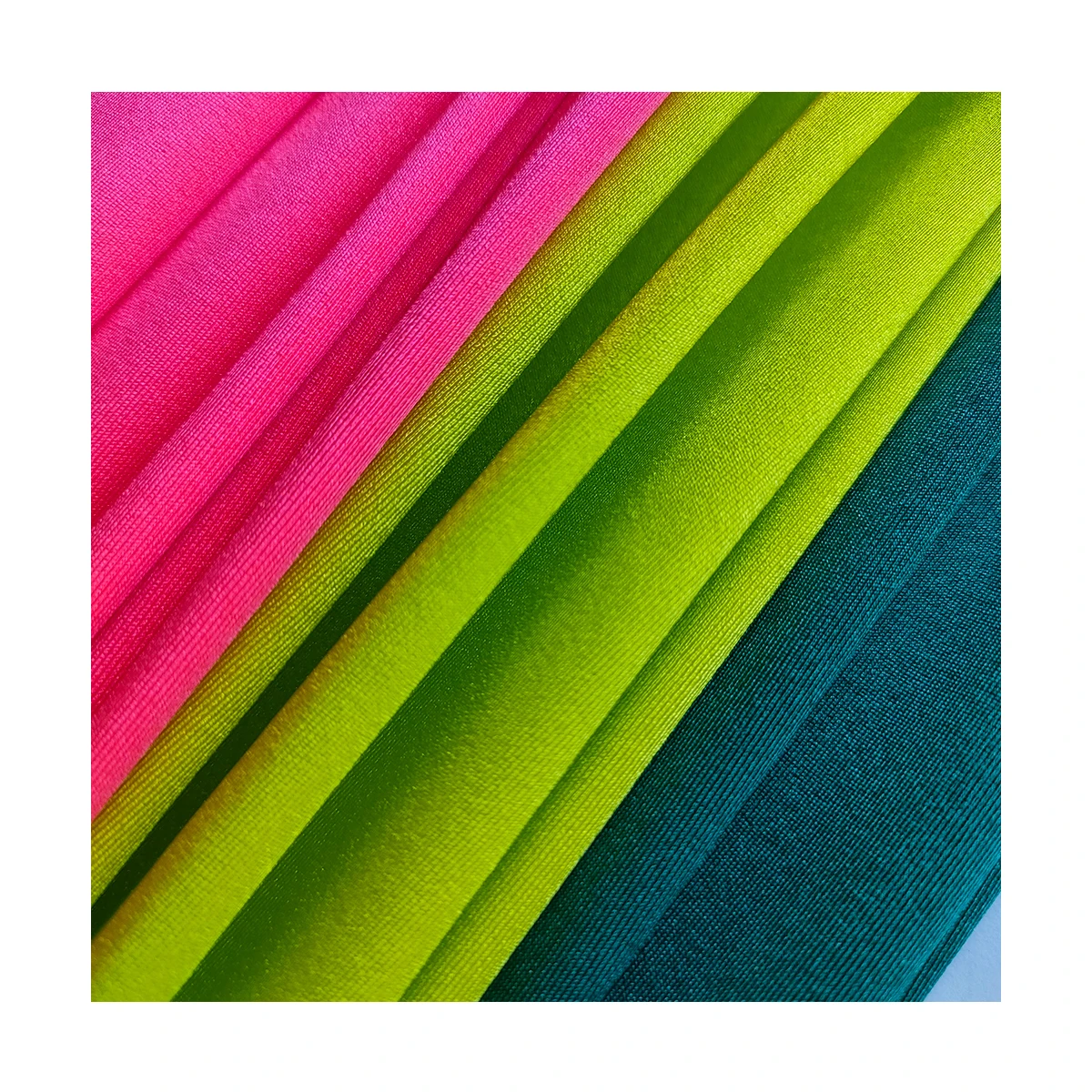 YLB179T 152 см 190 г 82 нейлон 18 спандекс ткань Блестящий купальник ткань Сделано в Китае блестящая основовязаная пляжная одежда ткань