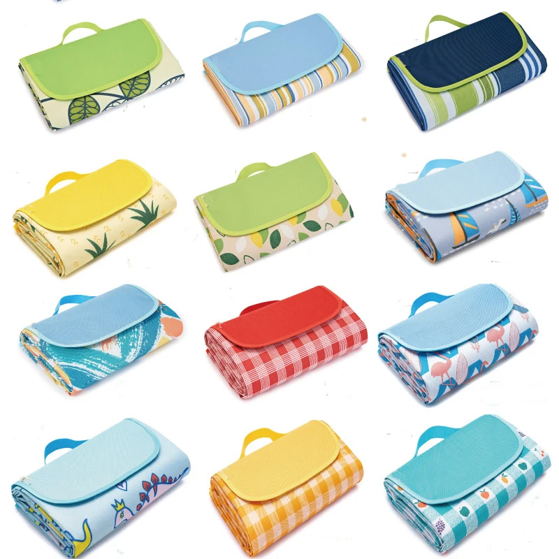 Lightweight Waterproof Foldable Picnic Blanket Beach Mat With Tote
