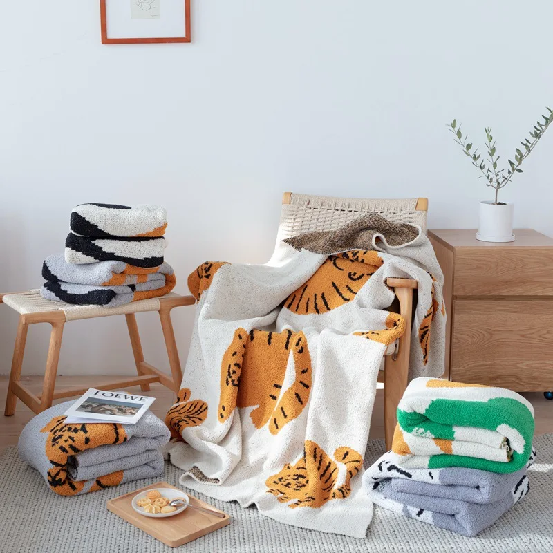 Aoyatex Top Quality Custom Size Blanket Soft Breathe Tiger Cozy Knit Blanekt Textured Knitted Throw Blankets