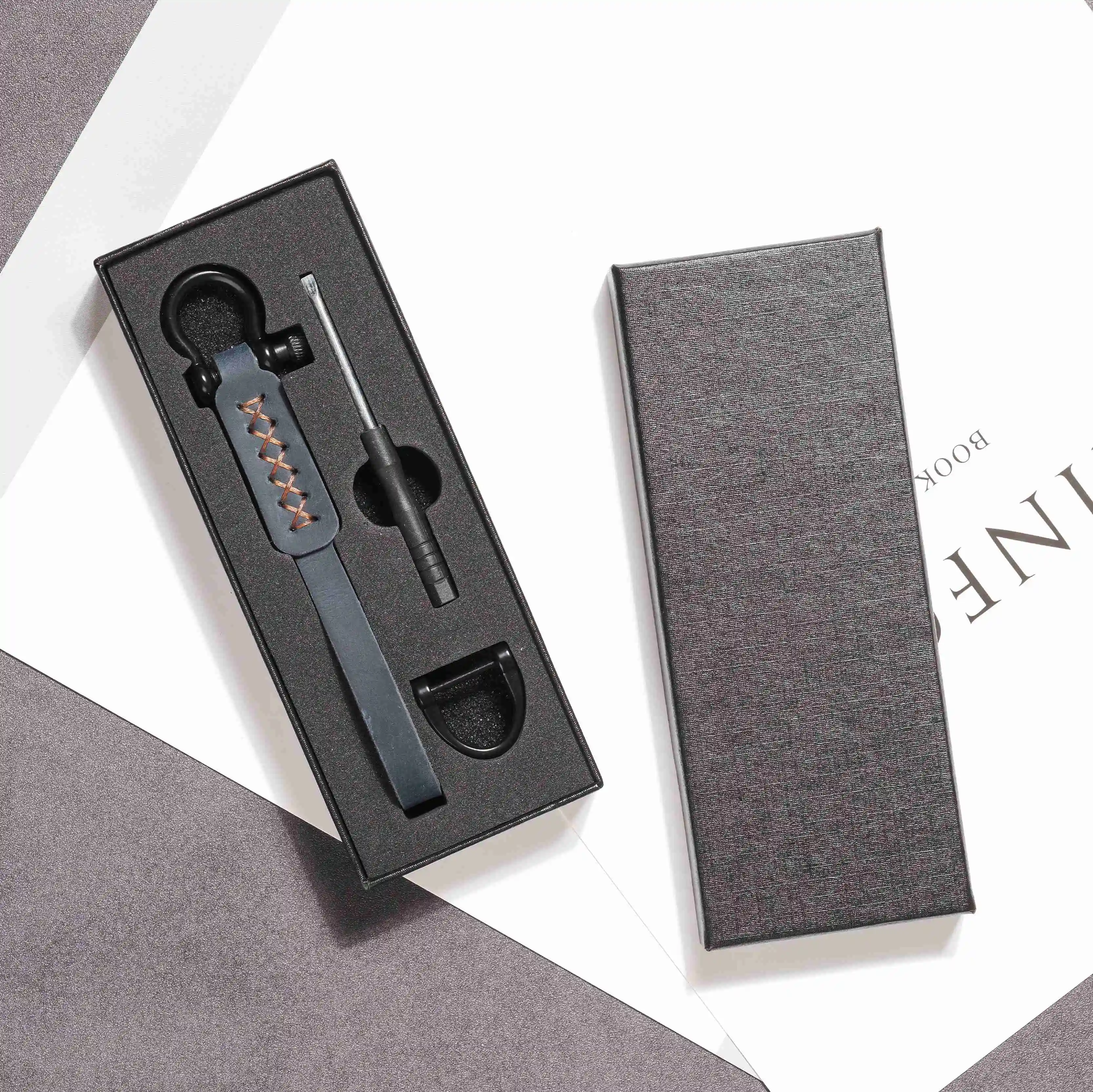 Custom Metal Leather Car Keychain Waist Hanging Key Fob for Business Man