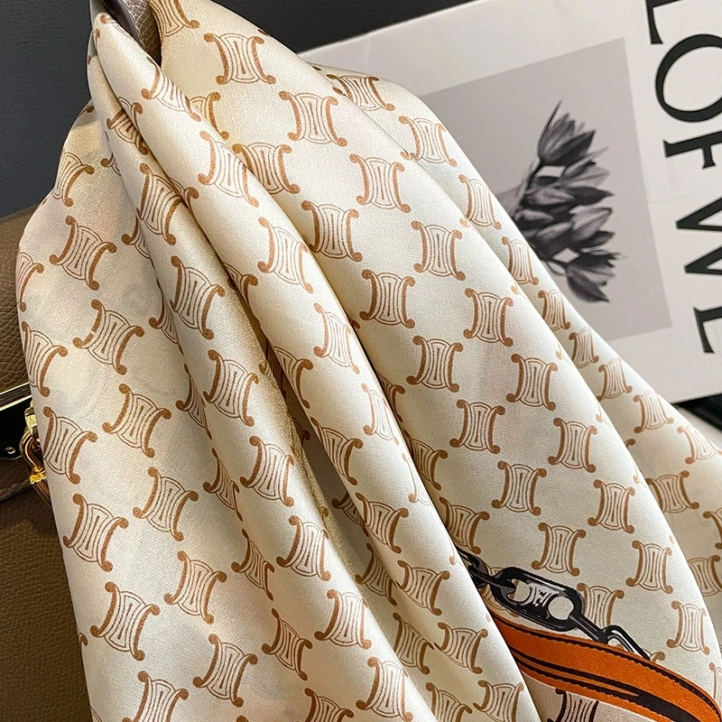 OEM Custom Square Scarf Foulard 100% Pure Printed Silk Scarves for Women Short Tie Bandanas Flower Silk Neck Scarves for Women