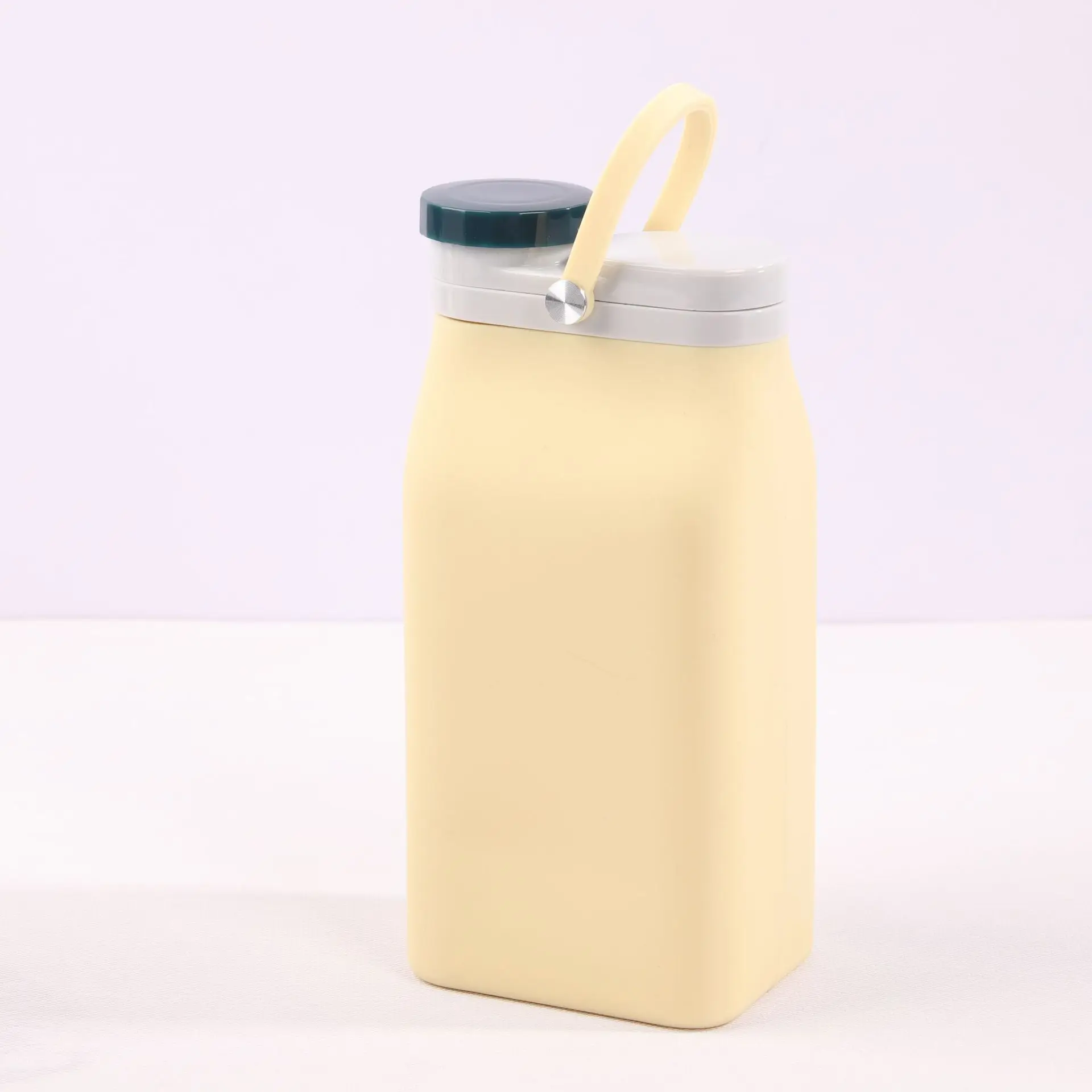 silicone water bottle travel mug tumbler small large capacity