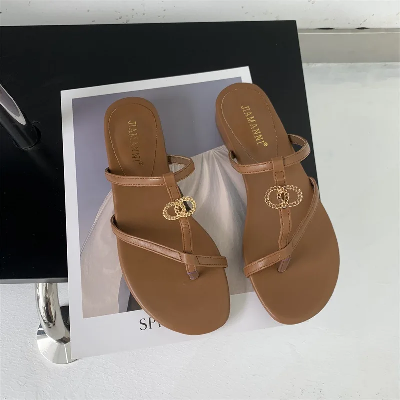 wholesale fashion PU ladies sandals ladies luxury female fashion flat slippers new designer flat leather flip flops slippers
