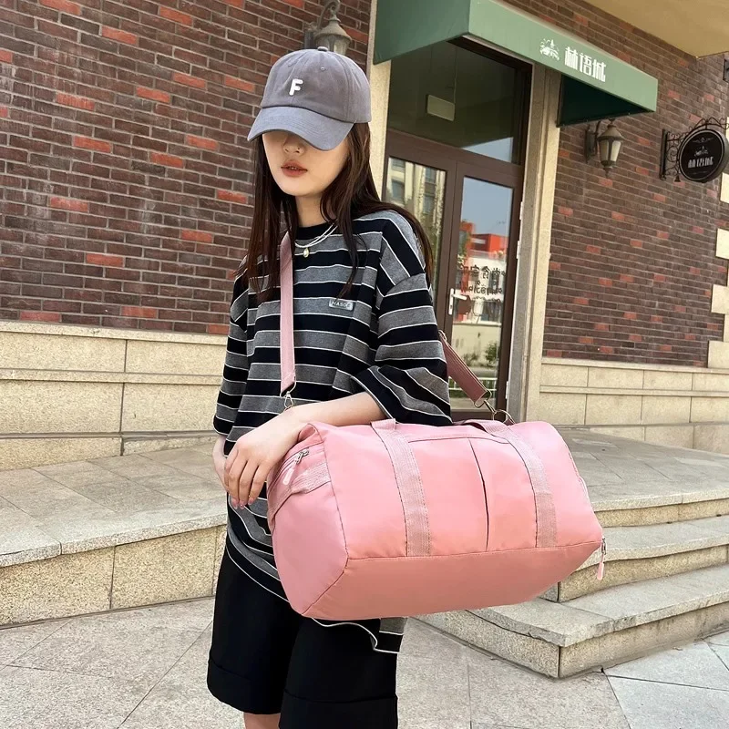 Factory Custom Logo Durable Sports Bag Gym Bag Women Travelling Duffel Travel Bag with Logo Waterproof Portable Expansion