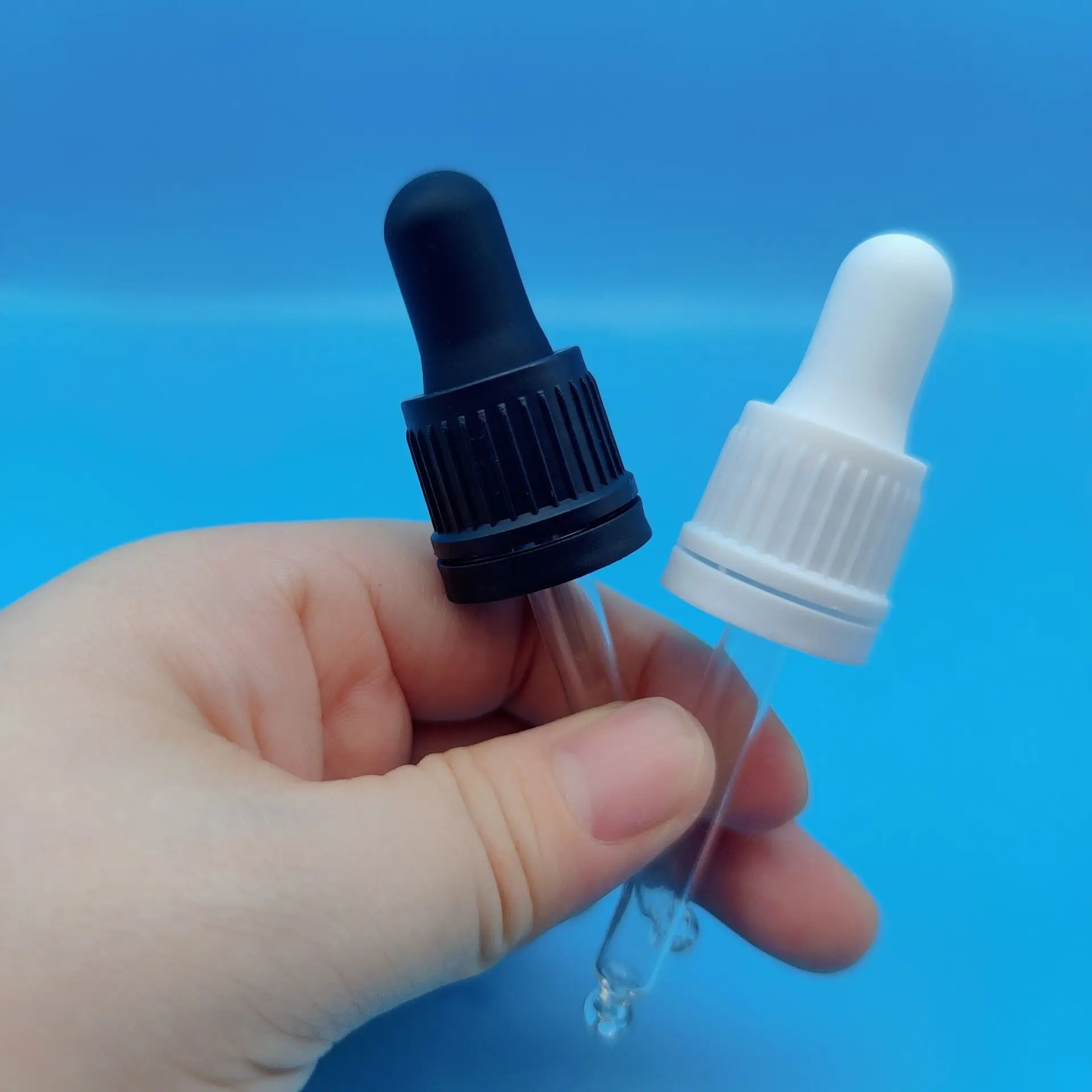 Wholesale 18-415 Black temper evident dropper cap with tip/round head glass pipette  for 20ml DIN18 essential glass