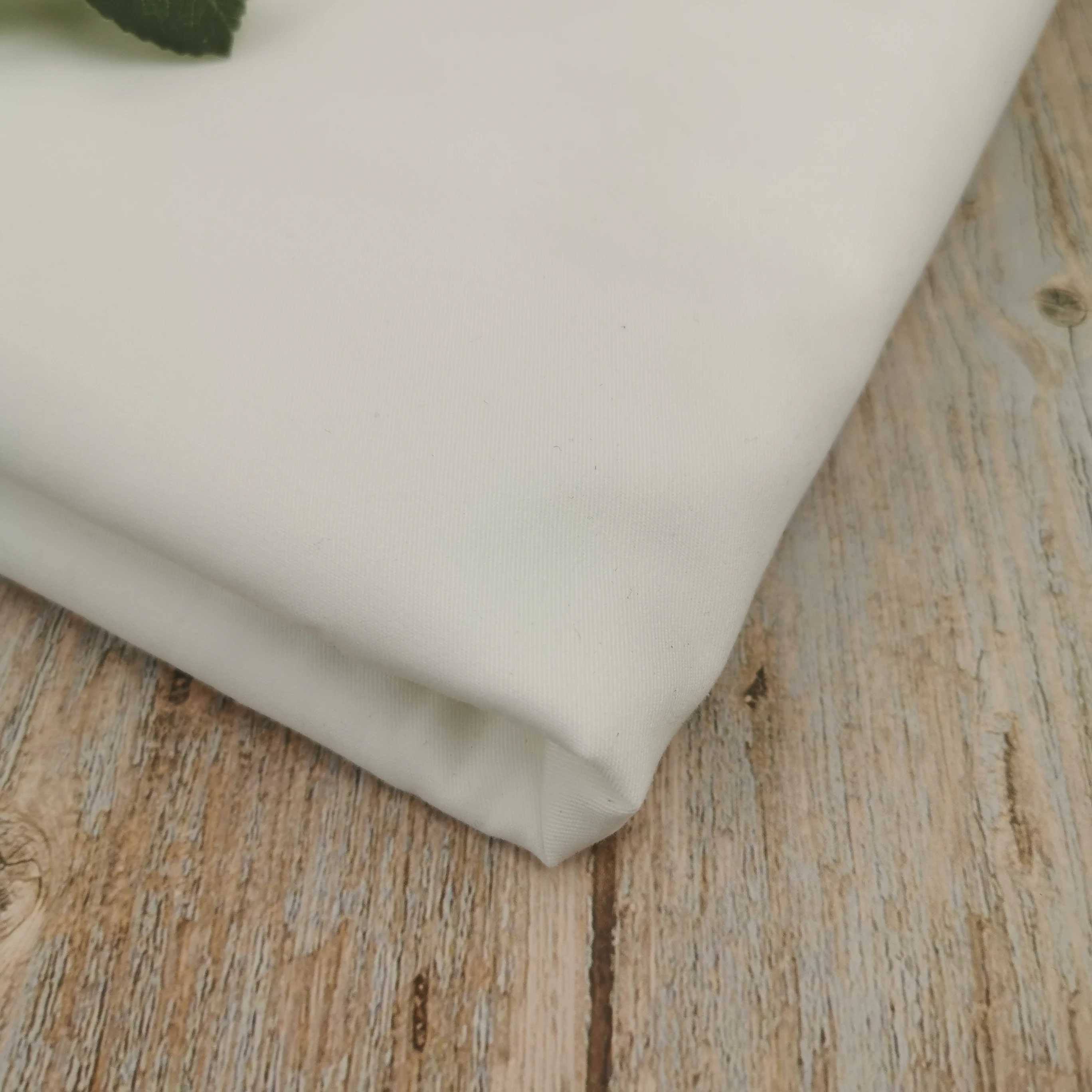 Wholesale  custom cheap satin  T/C 65/35  cotton poplin lining and  white pocket textile fabric