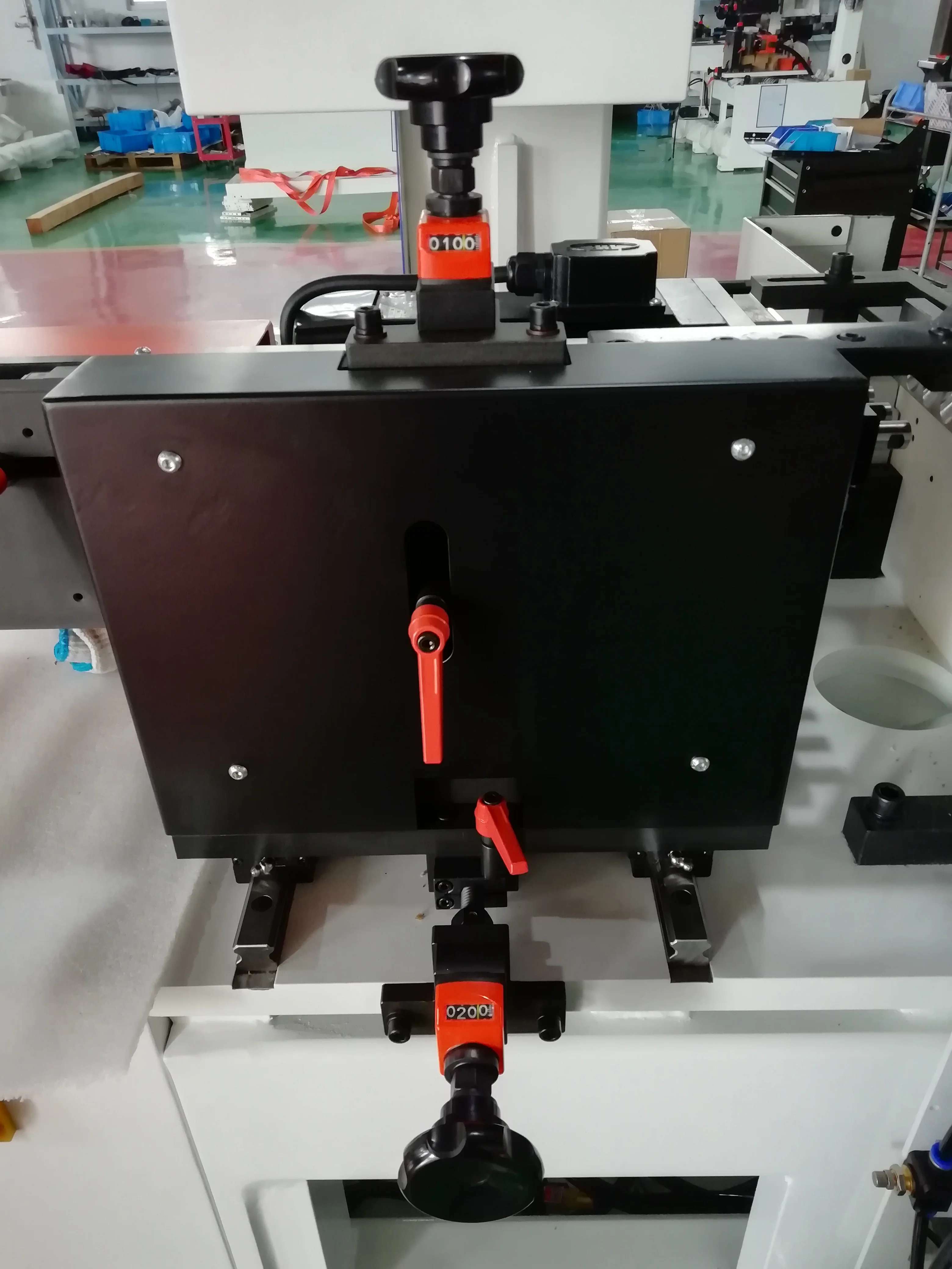 
high speed woodworking multi-drilling machine with automatic feeding and returning 