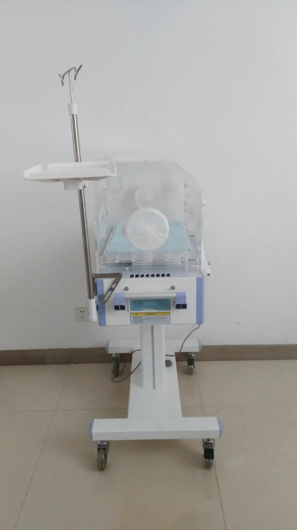 Hospital care equipment phototherapy lamp transport neonatal baby incubator