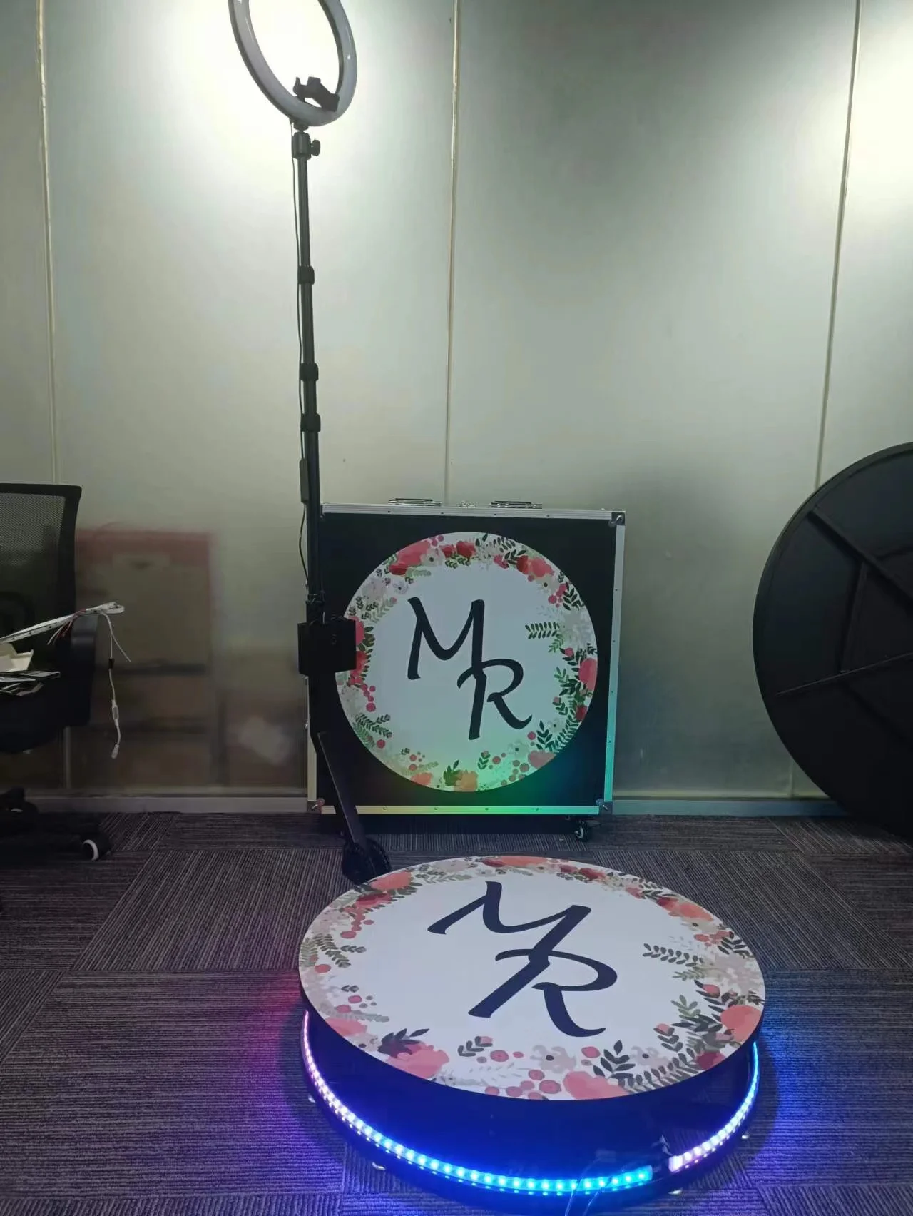 mirror 360 camera Video Photo Booth with Right Light Magic Mirror booth Wedding and Party selfie video Camera 360 degree event