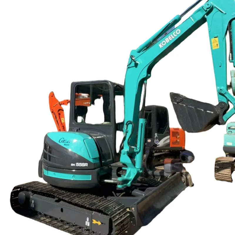 Японский оригинальный 55-тонный гусеничный кран KOBELCO 7055 для продажи в Китае