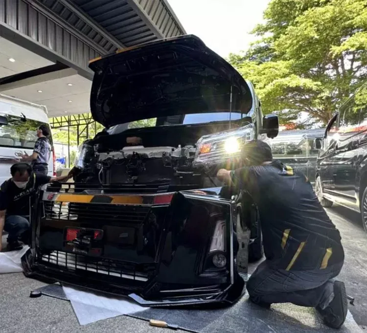 Hiace Mini Bus LED DRL Headlight Car Auto Parts Hiace Super Grandia 2019 2020 LED Headlamp