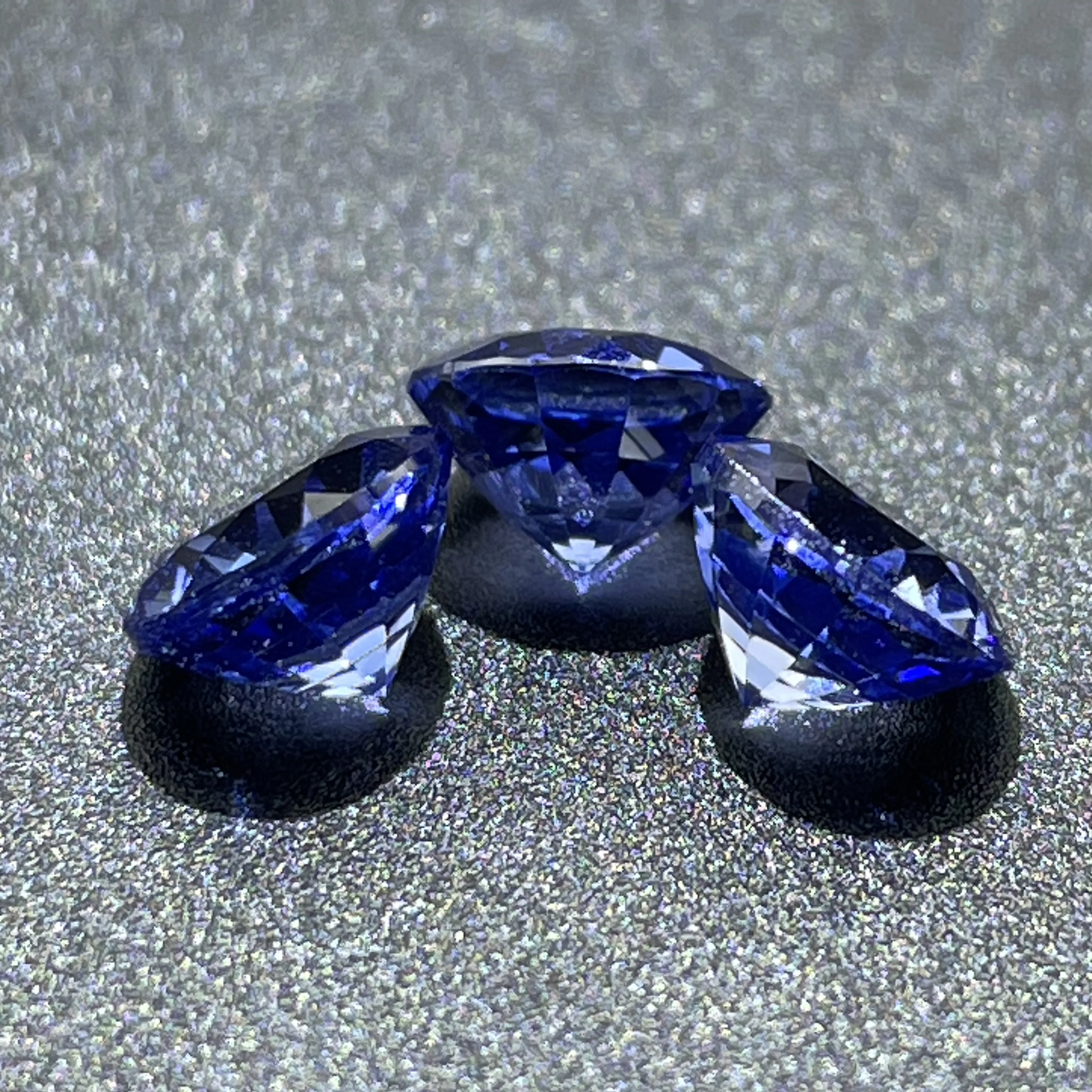 ZHF Jewelry New Arrival Blue Loosestone Gems synthetic sapphire price per carat round blue sapphire 1.3ct  6.5m thick 4.22m