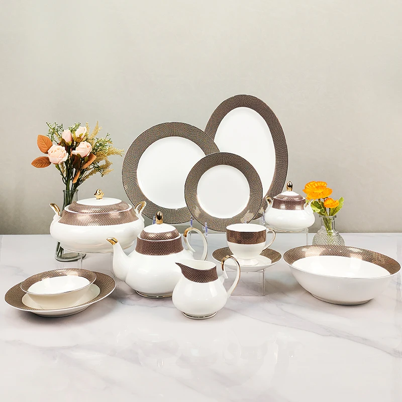 69Pcs White Dinner Set Ceramic Crockery Porcelain New Bone china Tableware Dinnerware Sets porcelain plates