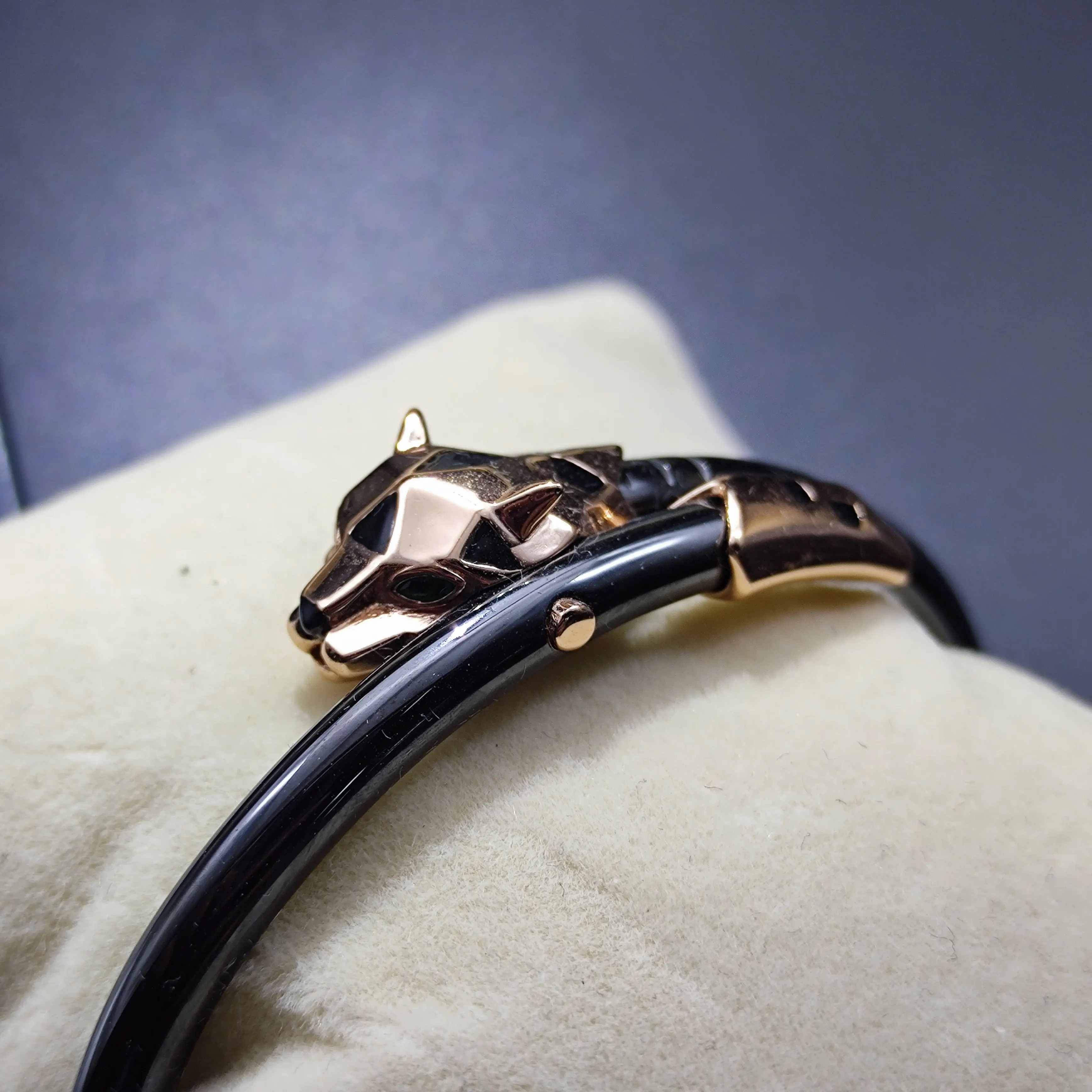 China Manufactory leopard head shape blacking plating designer charms for diy bangles stainless steel bangle bangles bracelet