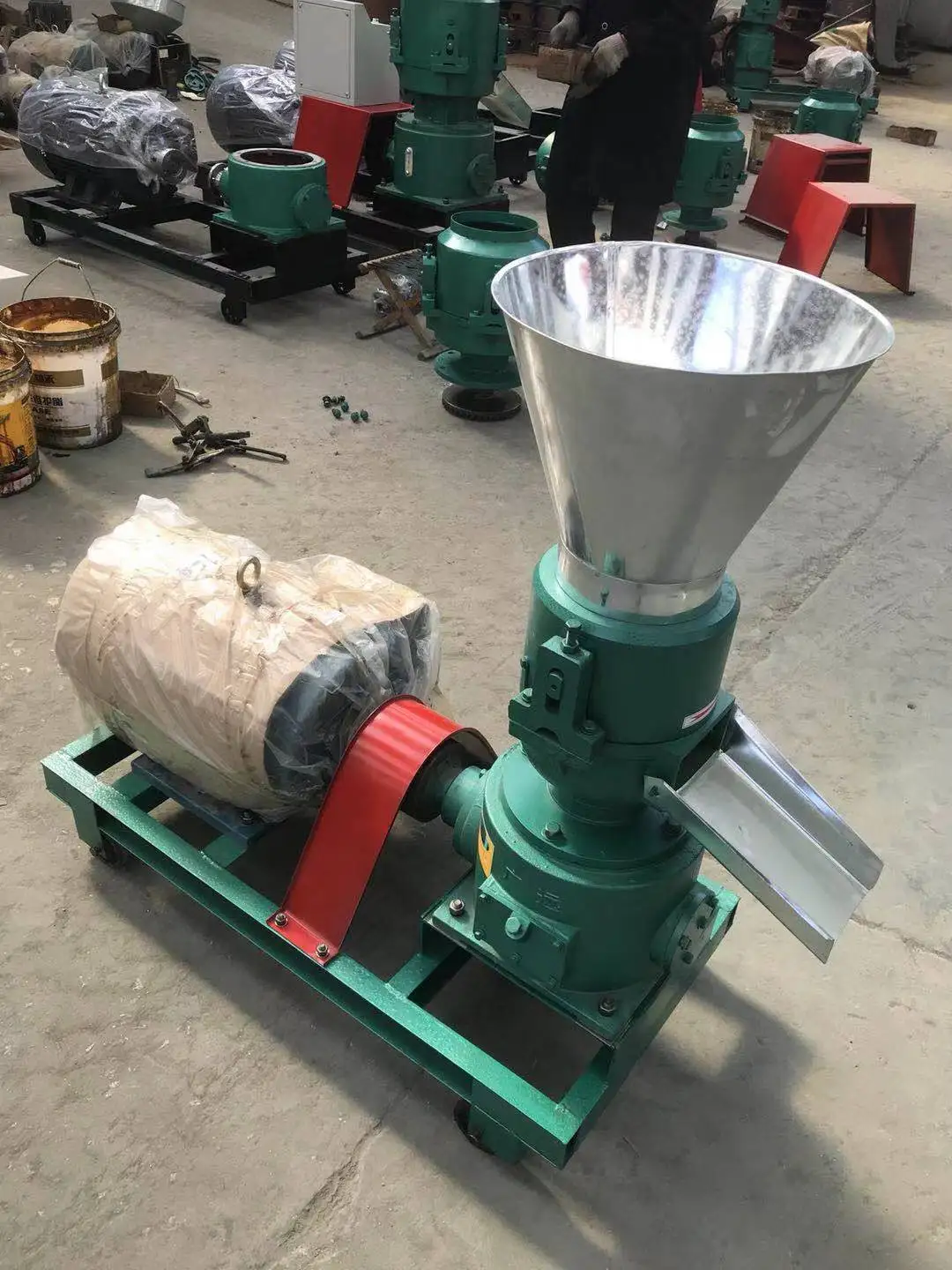 Adjustable length of dog food pellet machine for farms animal Feed particles pellet machine
