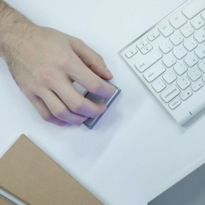 
2021 newest technology Cheerdots mouse touchpad laser pointer all-in-one remote control Air Mouse Gifts 