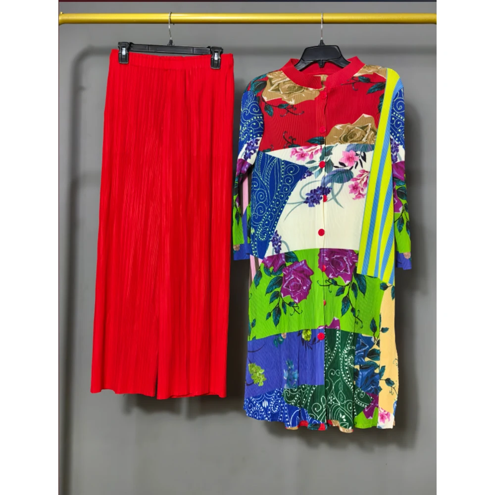 The latest unique designer printed 2 pieces Issey Miyake plus size pleated top loose loose skirt suit