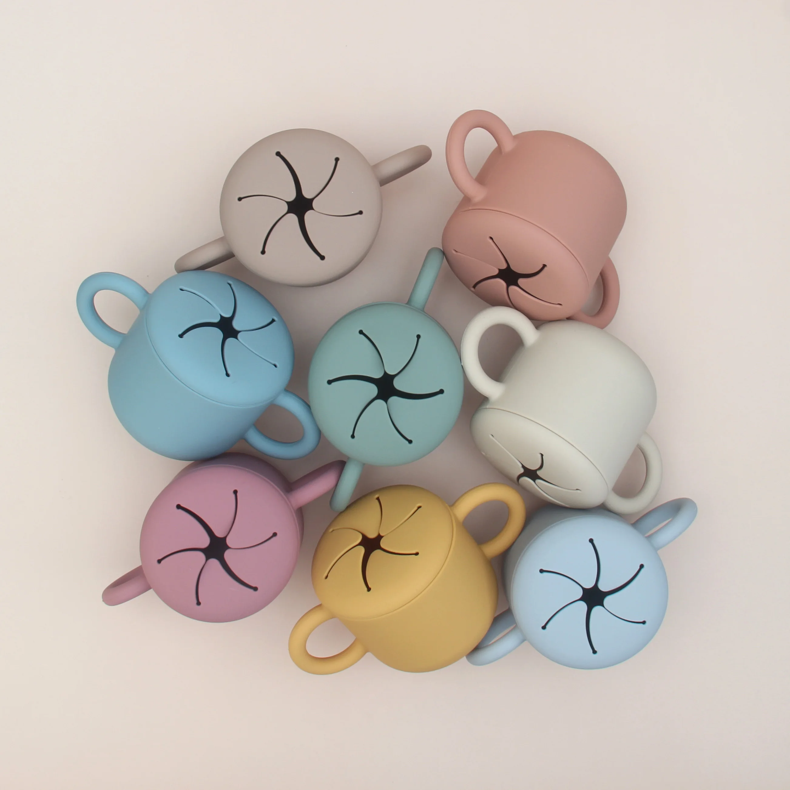 Low MOQ BPA Free Spill Proof Non-Toxic Snack Cup Silicone, Kids Snack Cup Baby, Toddler Silicone Snack Cup with Lid