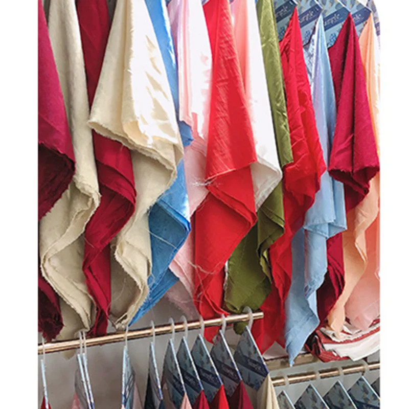 wholesale factory foundry 100%Polyester soft silk jacquard fabric for dresses