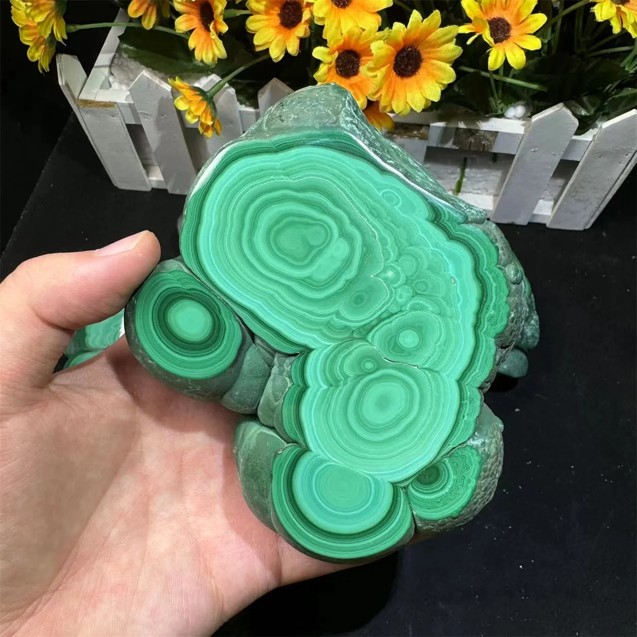 Wholesale malachite raw stone natural crystal high quality polished malachite raw stone for gift