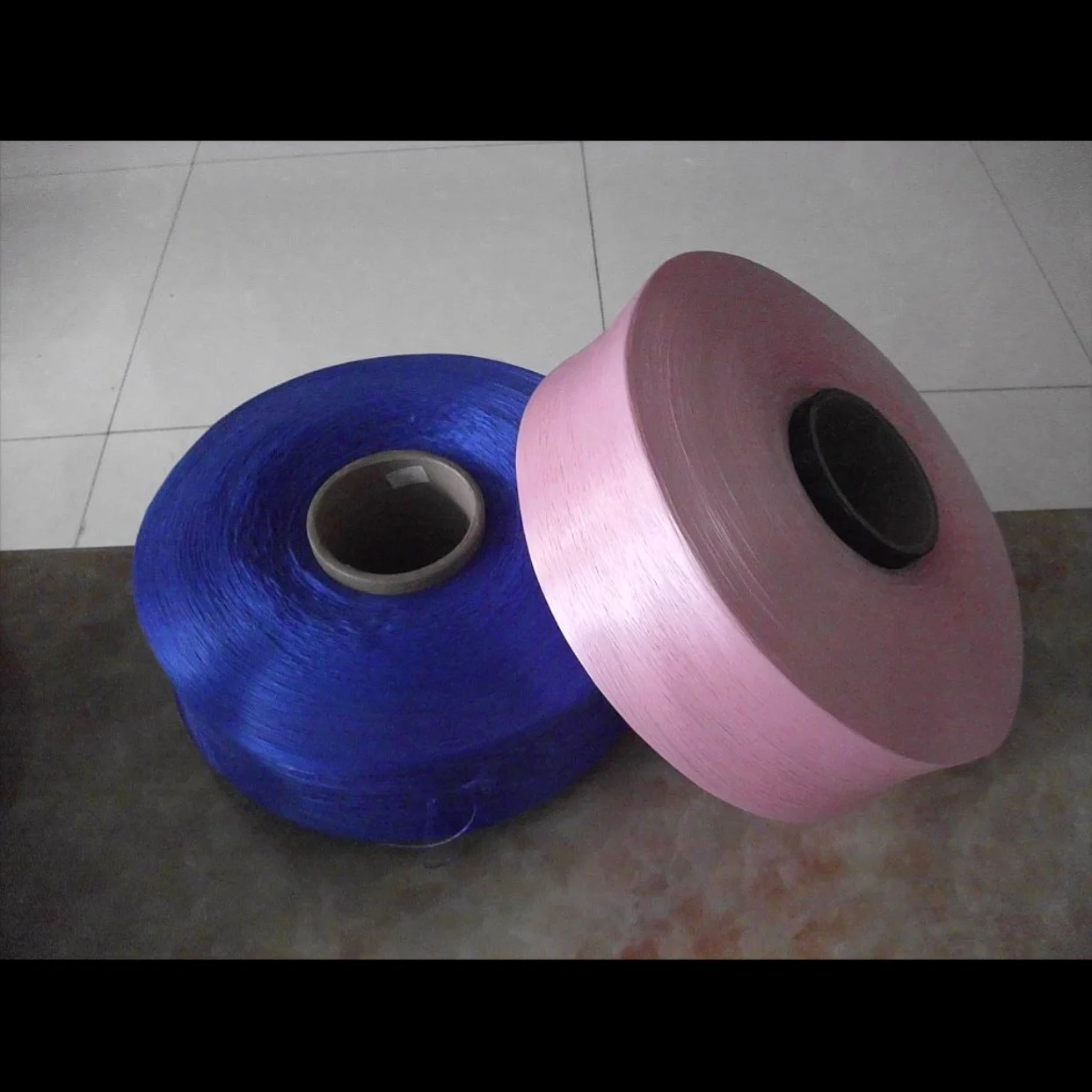 Hot selling 900D fdy pp multifilament yarn white black and color pp filament yarn pp yarn for webbing