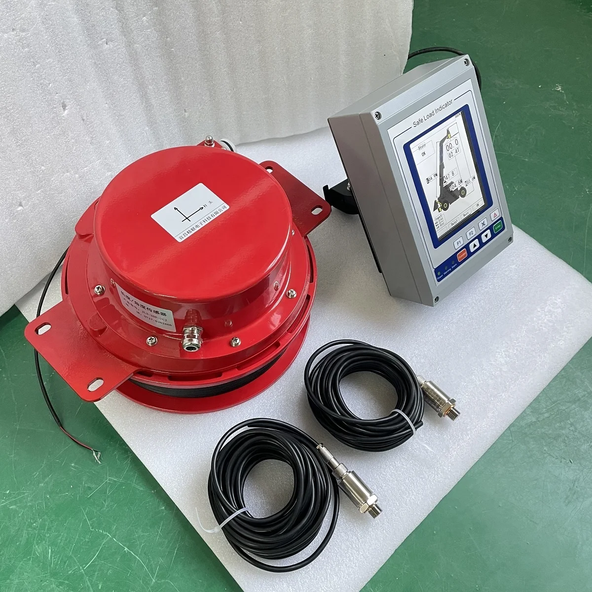 High quality load moment indicator for Telescopic Handler which uses 7 inch touch screen