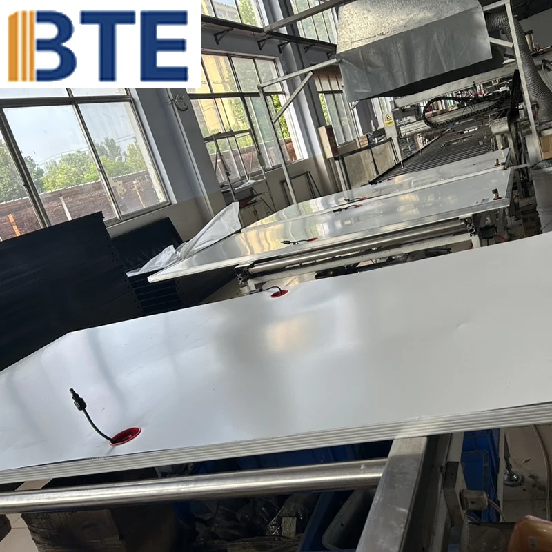 BTE High Efficiency Photovoltaic thermal Pvt Hybrid Solar Panel for 450W to 1000W