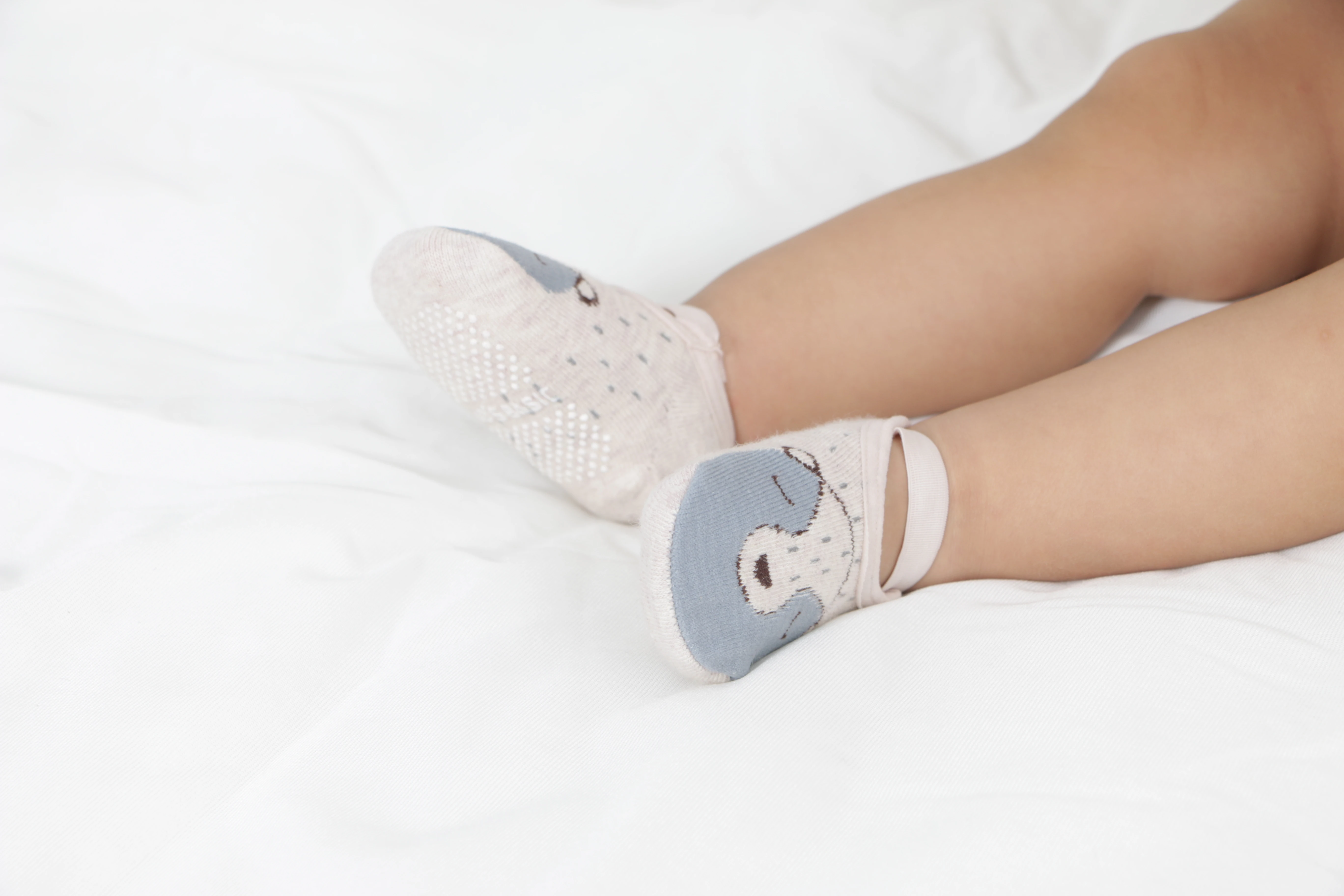 Baby Fashion Girls Boys Cute Shoe Foot Nylon Silk Tube Stockings World