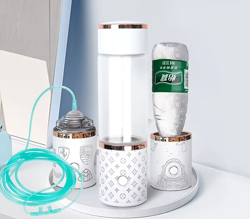 Customized three in one hydrogen absorber with SPE and PEM technology for hydrogen rich water bottles