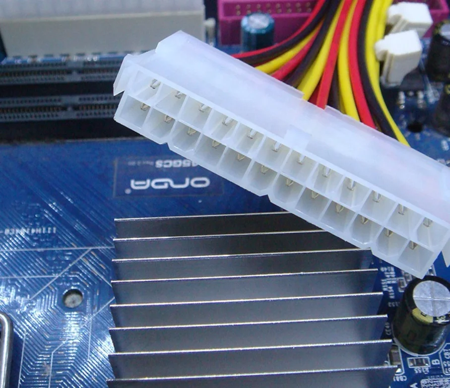 Magelei Factory Direct Sale ATX 24Pin Female to 20+4pin Male Motherboard Power Supply Extension Cable Computer Cables