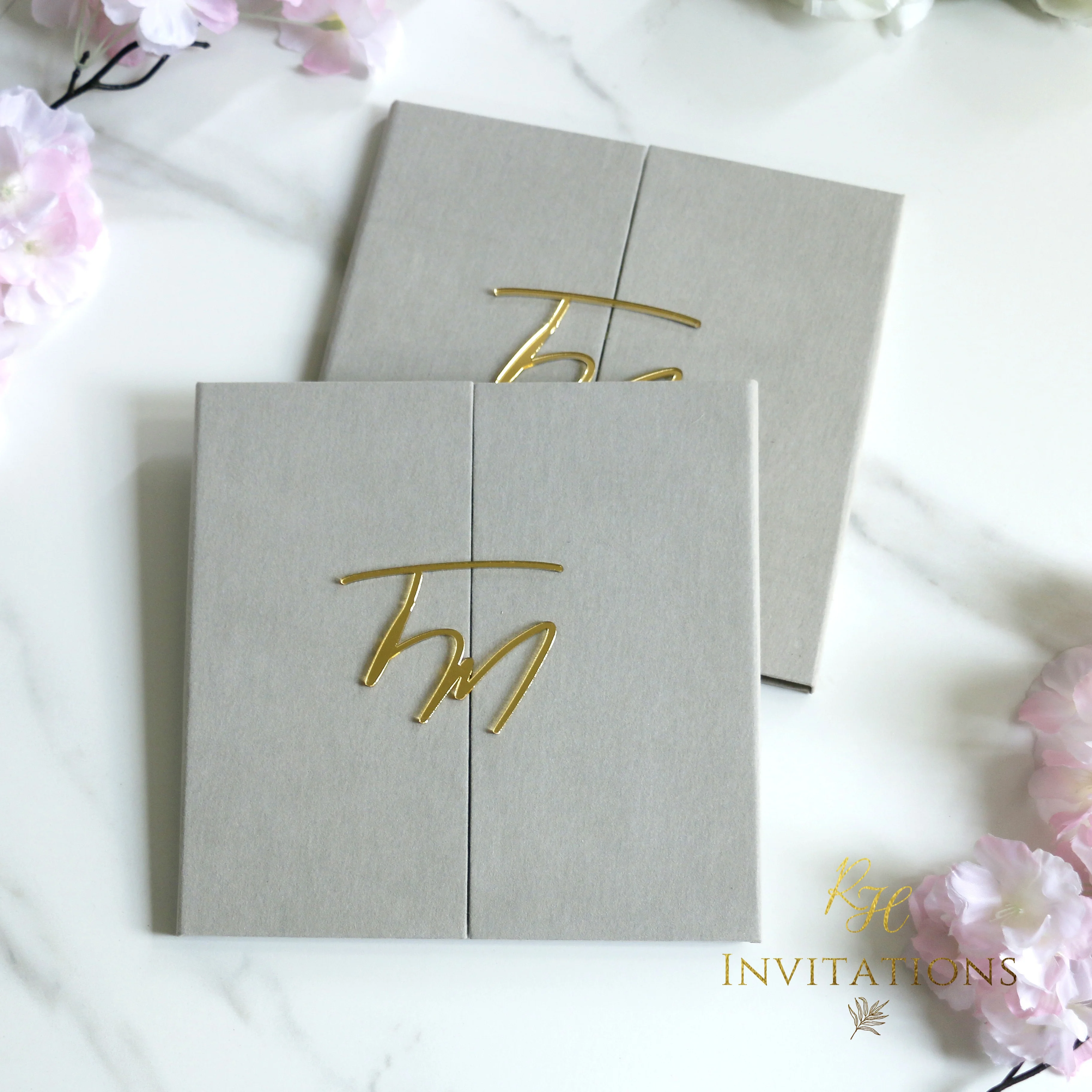 Elegant grey open suede paper crafts wedding invitation with Transparent  acrylic for wedding cards