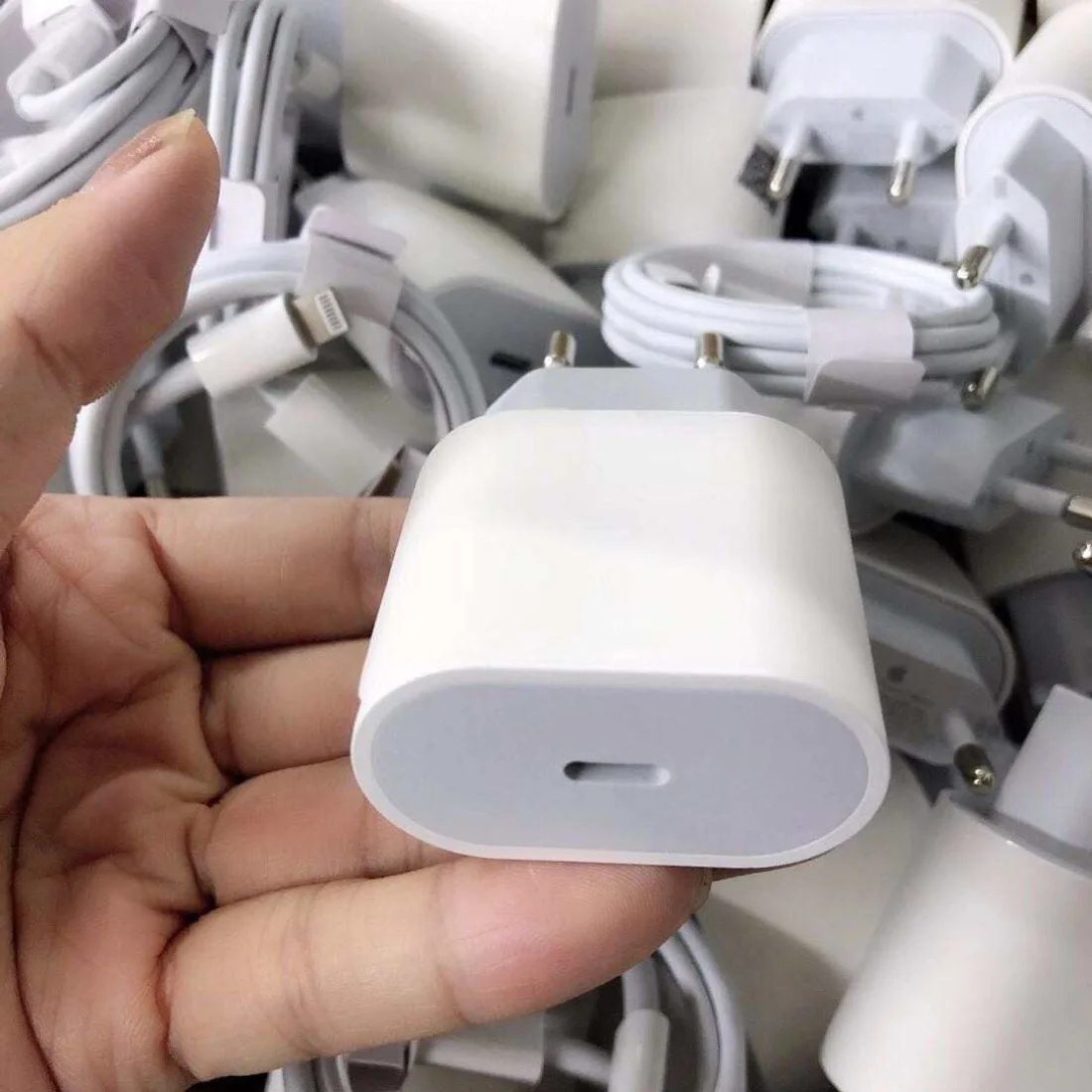 
Original OEM Quality 18w Charger USB C Power Adapter for 11 Pro Max XS XR Air pro Super fast charging Wall Charger 