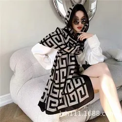 Manufacturer Customized Silk Printing Logo Ladies 180*90cm Geometric Printing Satin Silk Scarf Shawl Silk Scarf