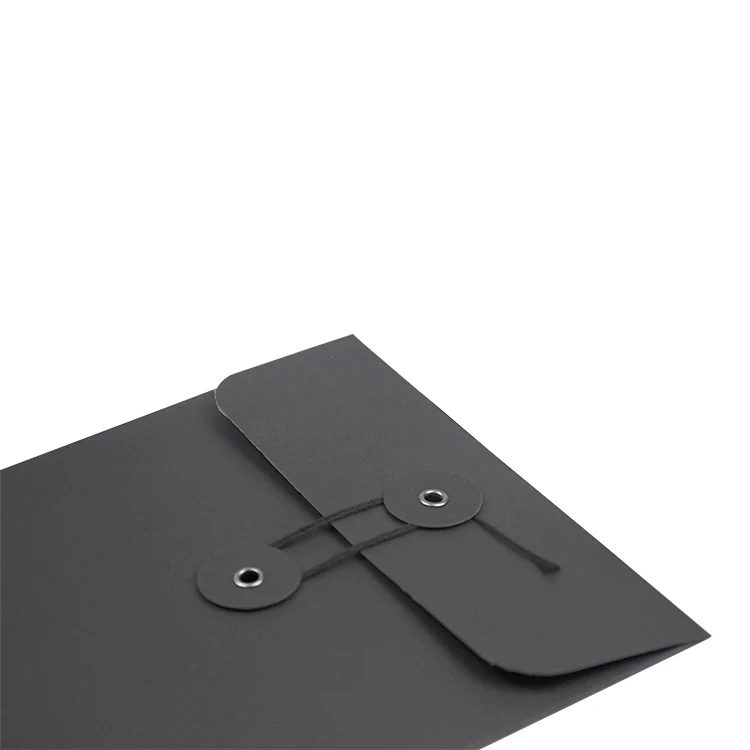 Personalized Custom Hot Stamp Logo Mailers Black Kraft Paper Packaging Envelope with String and Button