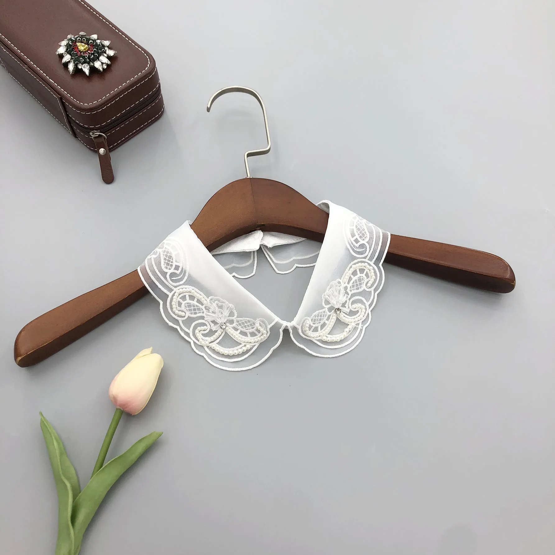 New Style Womens Fashion Lace Neck Wisps Of Flower Around Detachable Handwork Fake Collar