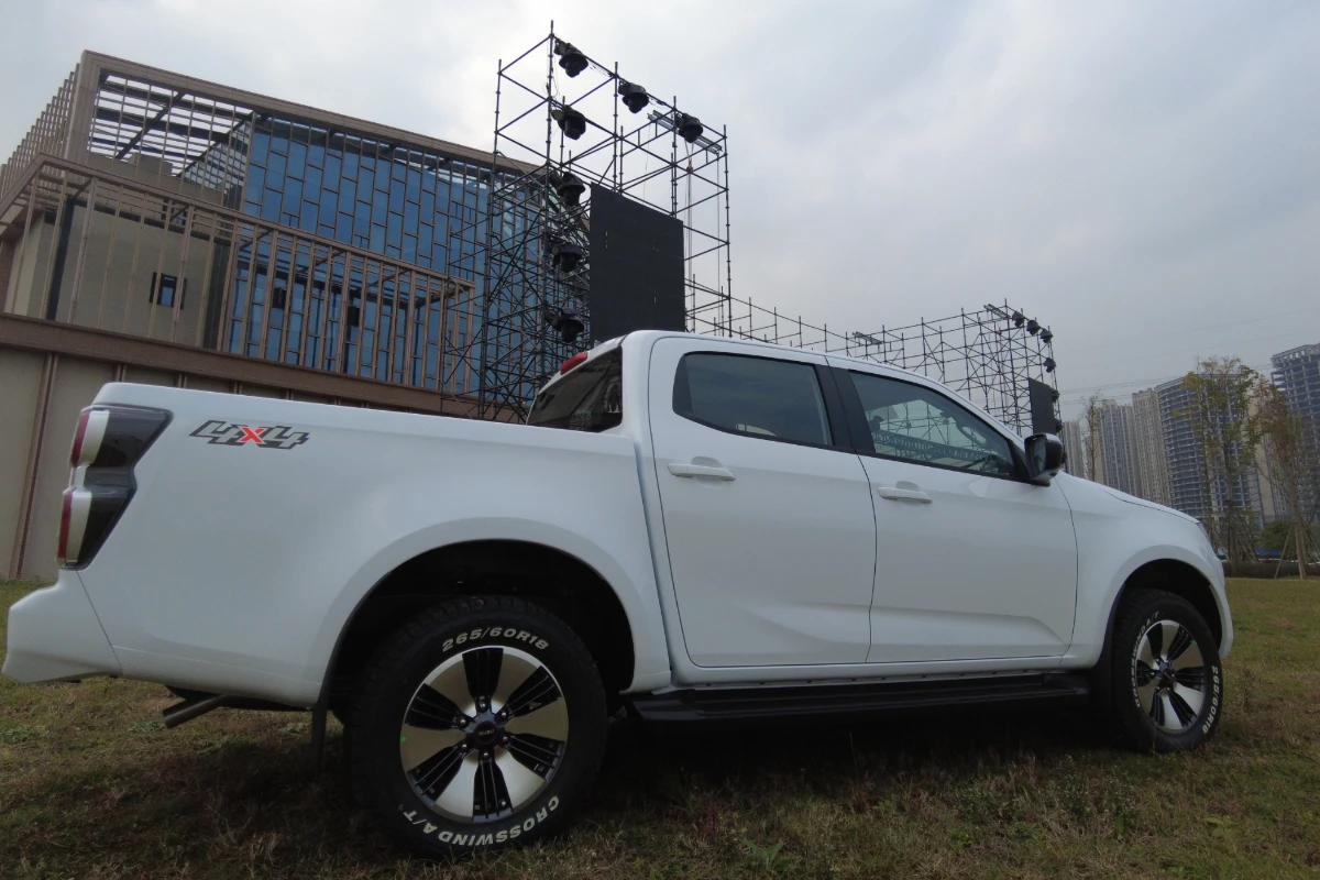 qingling isuzu T30 explorer 3.0L diesel 4x4 4wd  manual shift gear box isuzu pick up