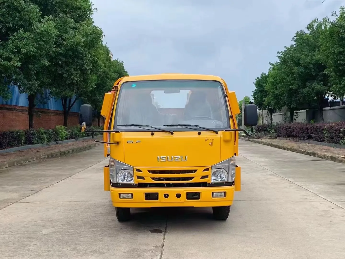 ISUZU  100P 4X2 Flatbed wrecker tow truck 4 Ton highway Road Emergency Rescue tow truck & wreckerk for Car Towing
