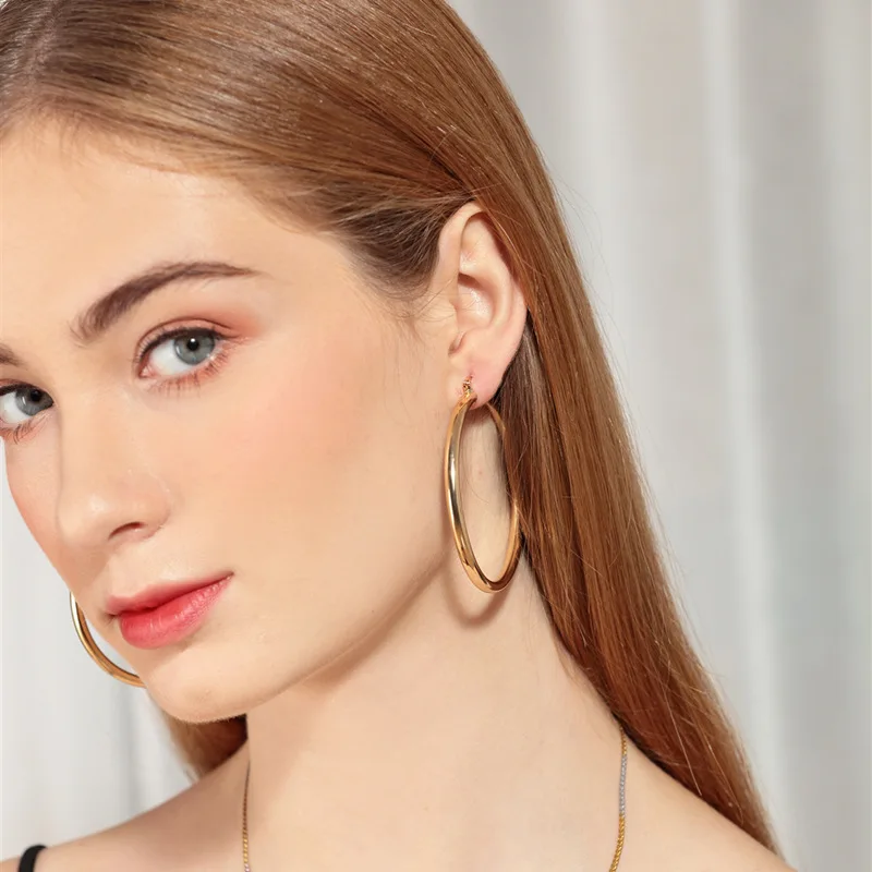 European and American fashion best-seller simple round smooth ear ring electroplating18KGold earrings factory wholesale