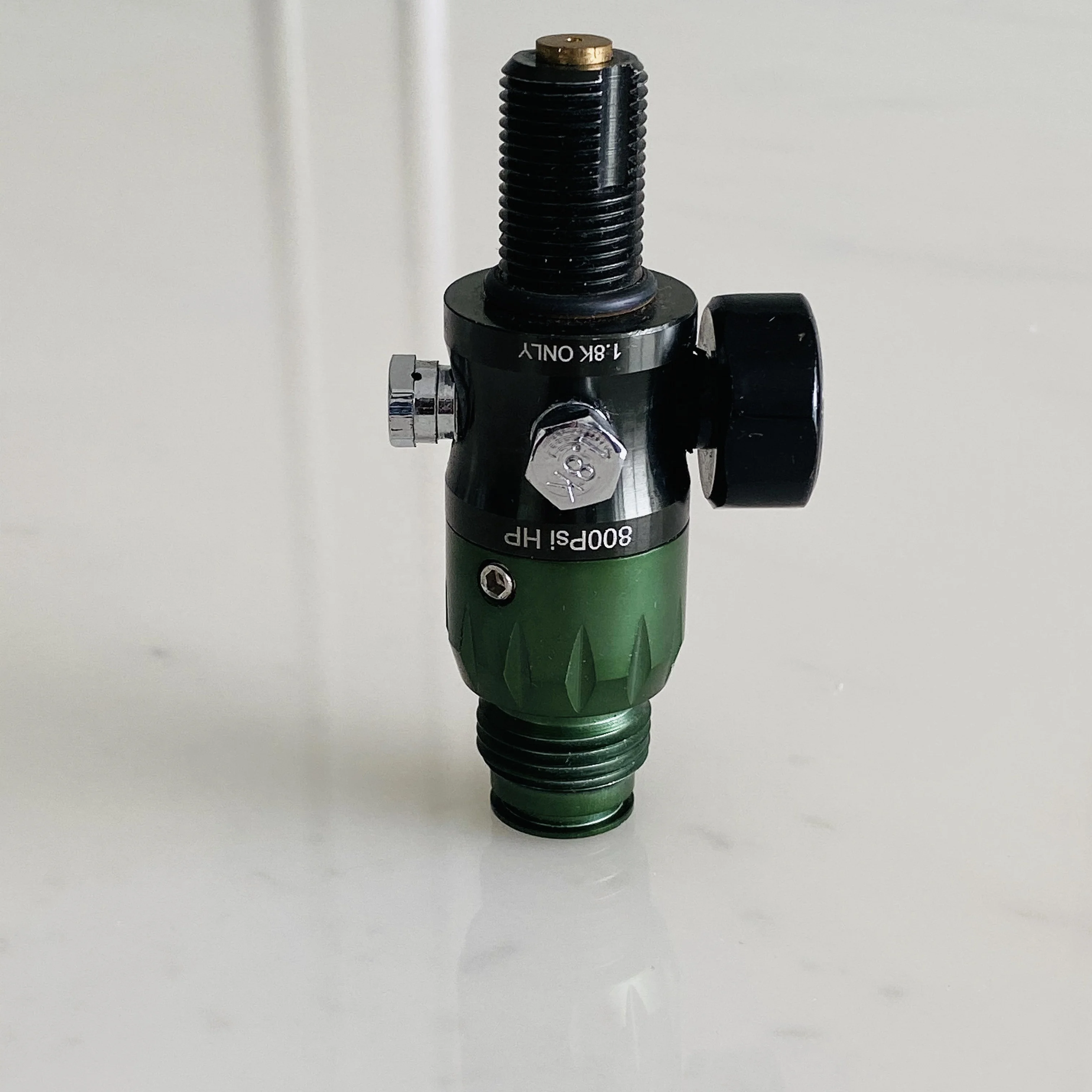 Paintball air tank gas pressure regulator 3000psi input with 800psi output
