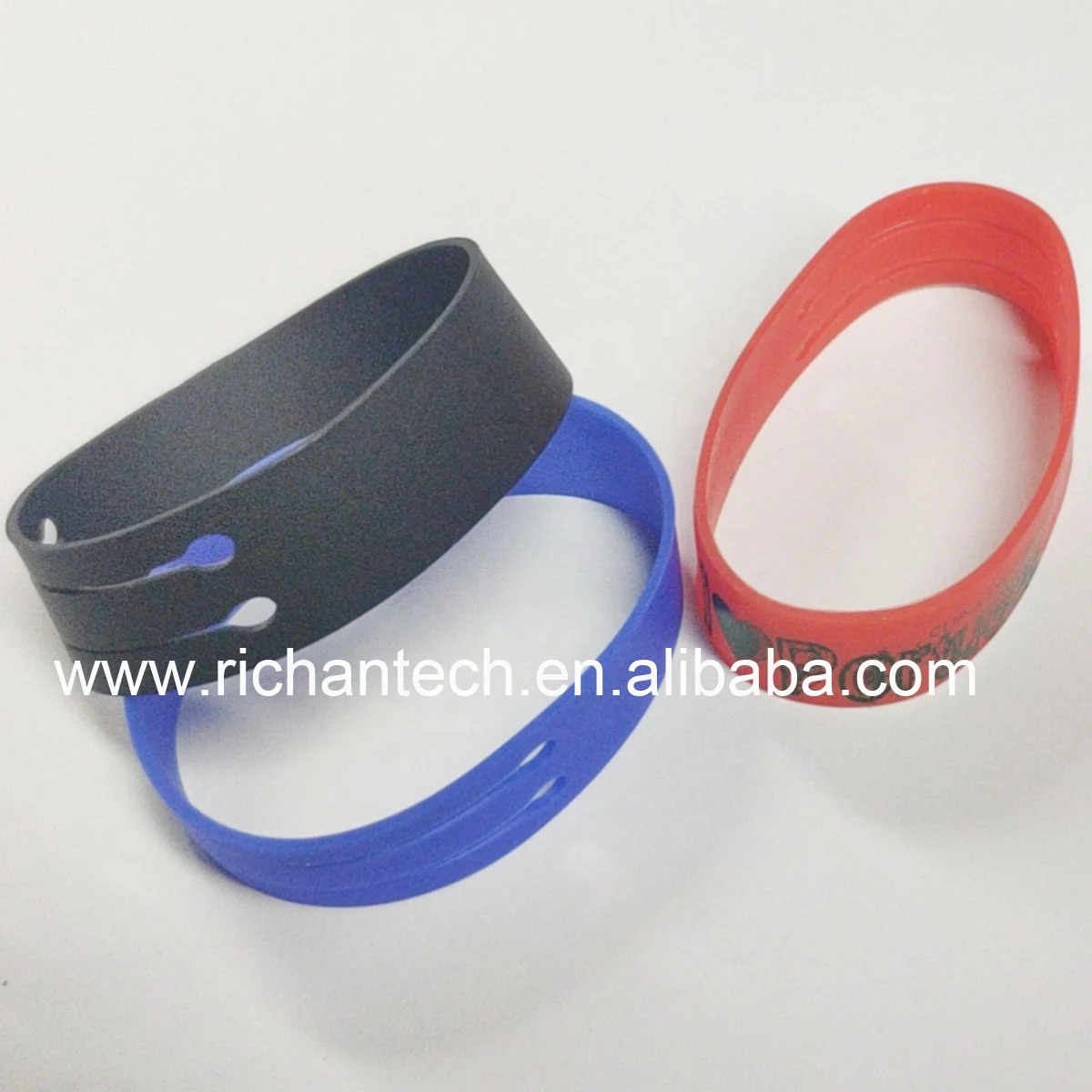 
Promotional OEM logo Exist mould high soft silicone rubber cigarette pack box lighter band holder 