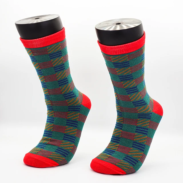 
Simple Cozy Shining Old-Fashioned School Knitted Plaid Socks for men and women. 