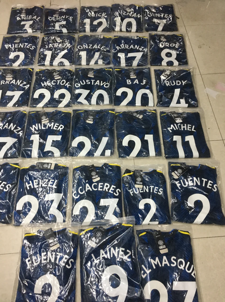 2024 wholesale New model Soccer Jersey Set World Club Kids Men Soccer Uniforms Jerseys Football Shirt Custom Logo