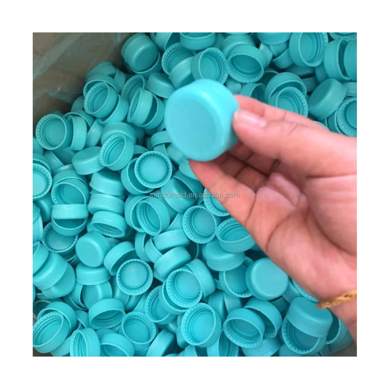 The Fine Quality hot sales colorful 38mm juice bottle cap plastic water lid plastic bottle cap
