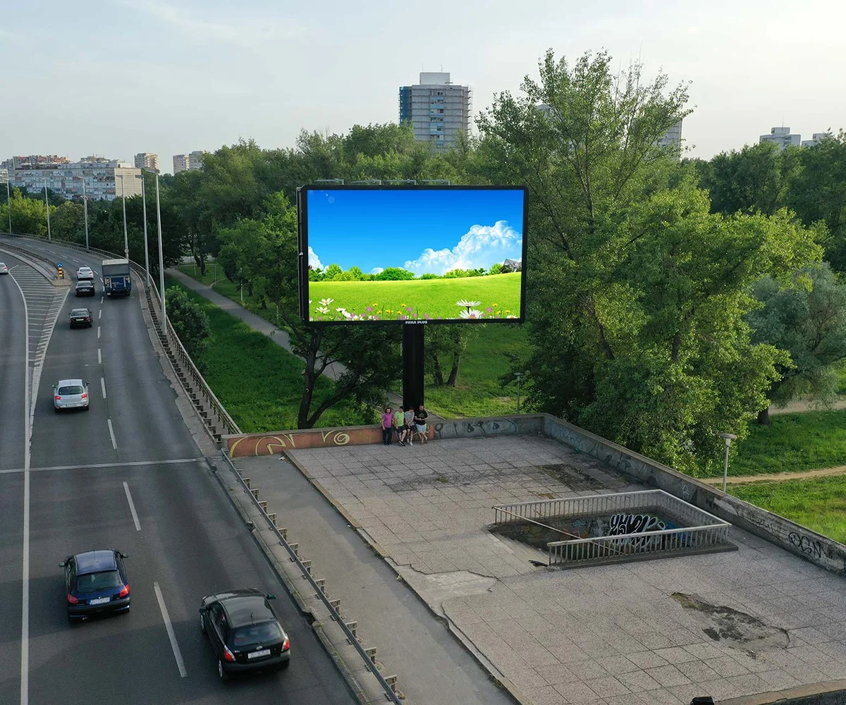 Control P2.5 LED Digital Billboard Iron LED Signs Outdoor Programmable Column Fixed 4G Video Wall Display IP65 2 Years 2.5 Meter