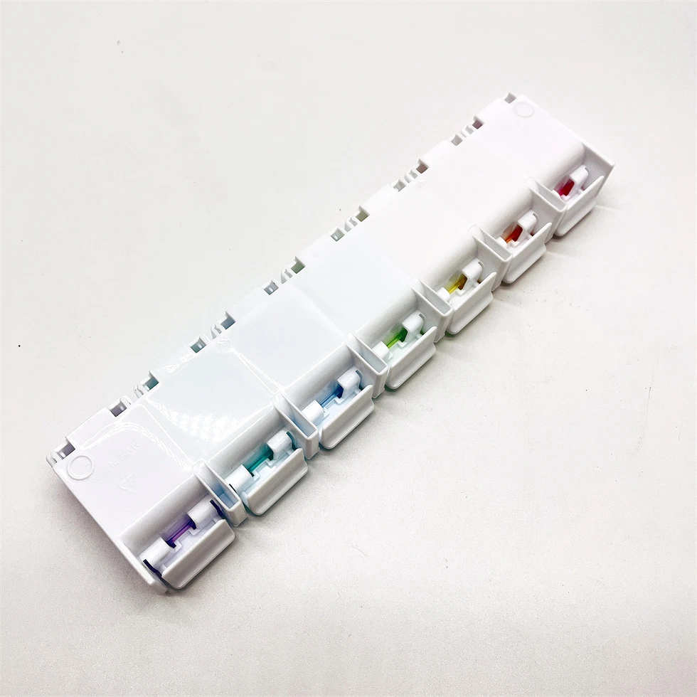 factory plastic rainbow 7 day travel pill box weekly BPA free factory custom language Germany Russian vitamin organizer