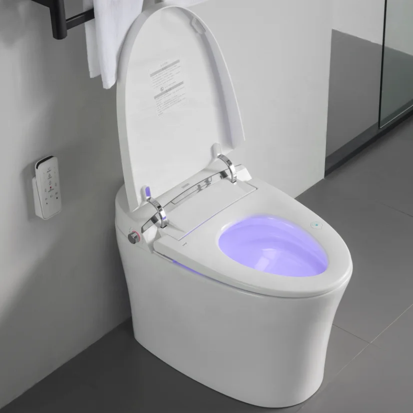 Intelligent sanitary ware bathroom commode automatic flush toilet with remote control